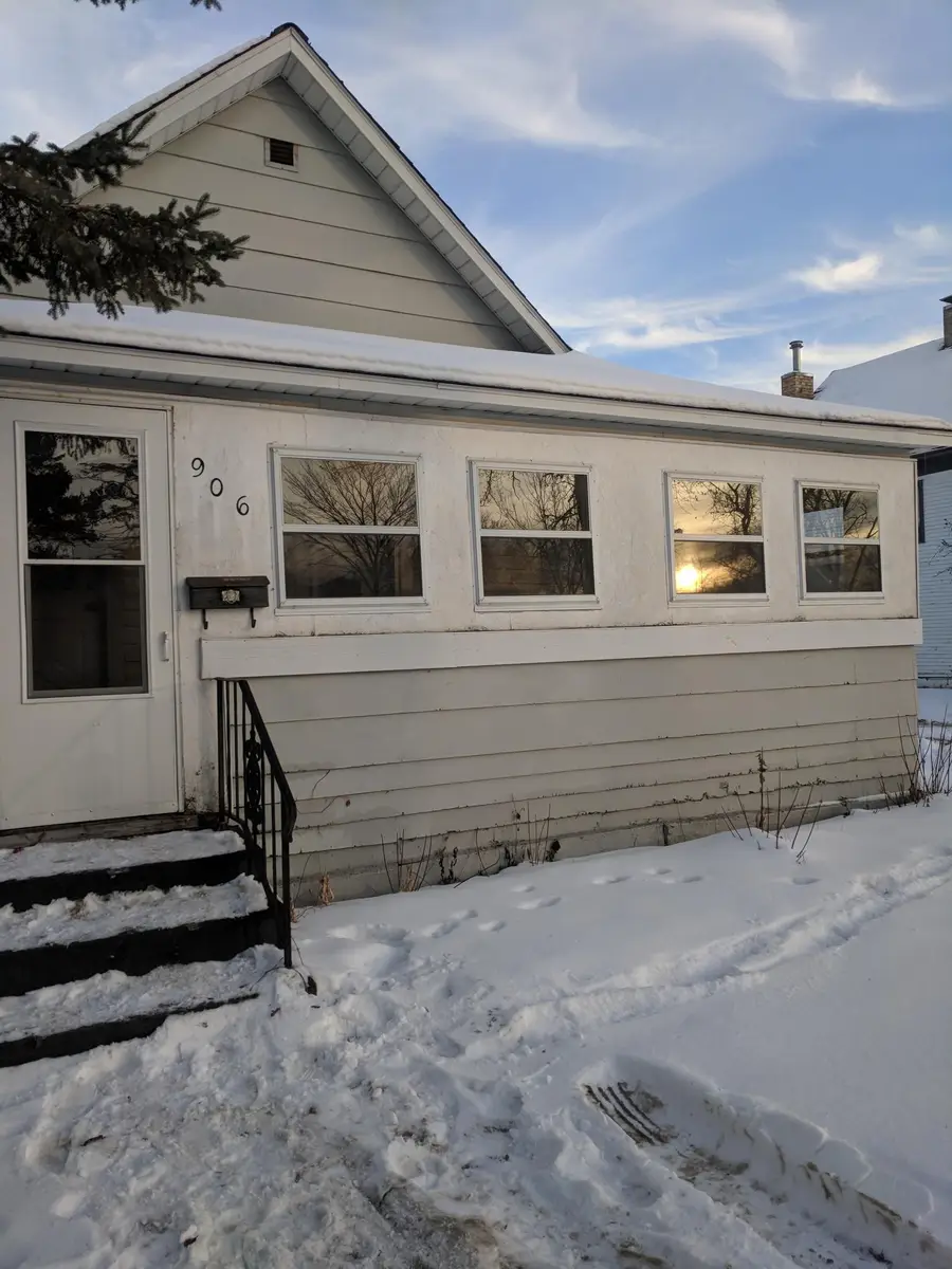 906 Irvine Avenue Nw, Bemidji, MN 56601 - #2