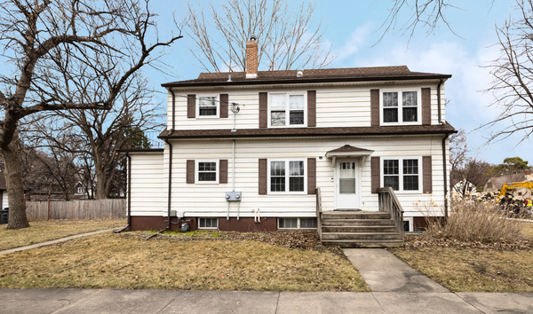 623 S 6th Street S, Moorhead, MN 56560