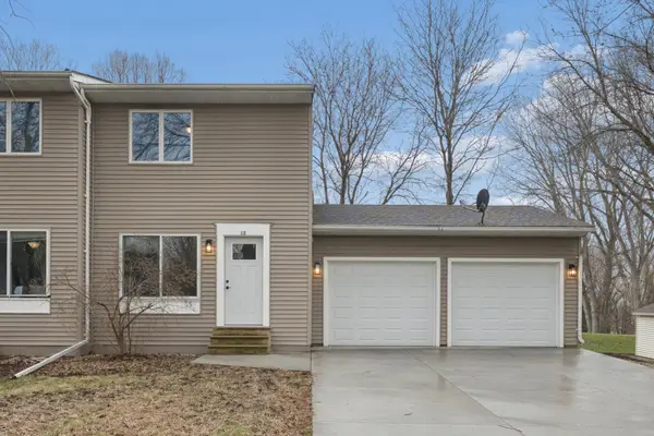 12 Piccadilly Place, Mankato, MN 56001