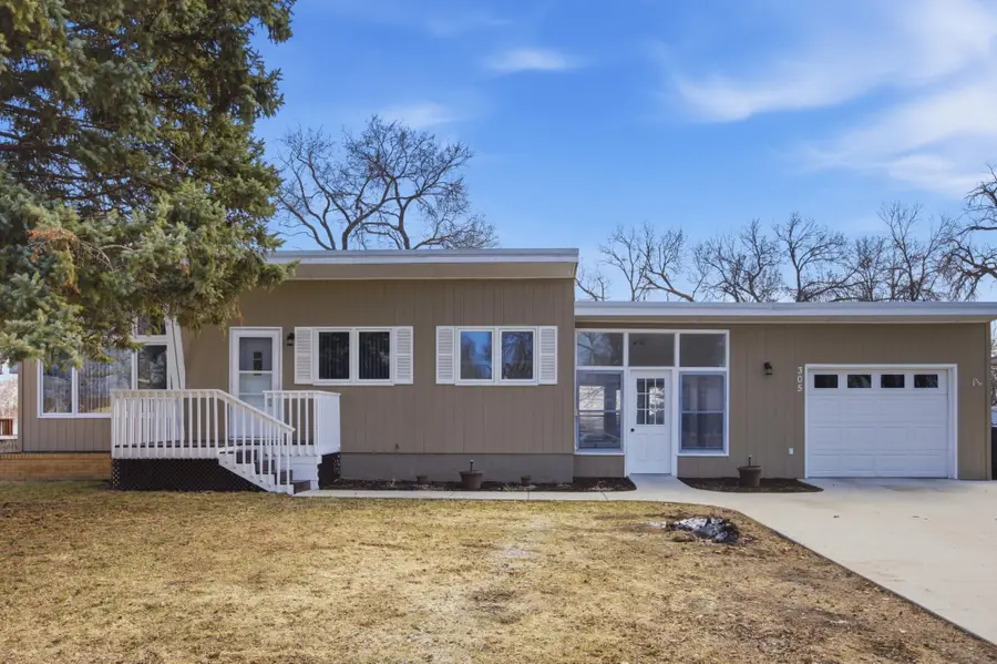 305 4th Street Ne, Dilworth, MN 56529 - #2