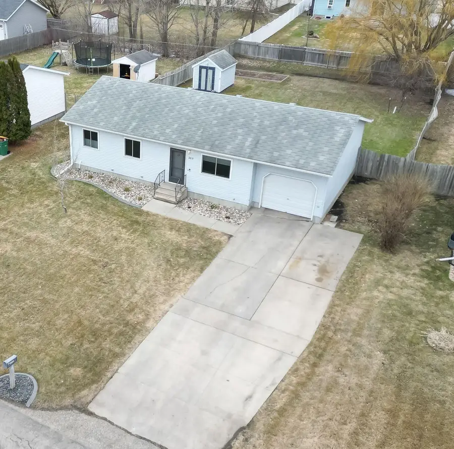 205 4th Street E, Horace, ND 58047 - #2