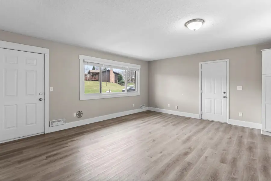 9208 60th Avenue N, New Hope, MN 55428 - #2