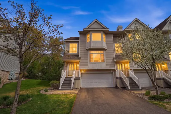 8852 Brunell Way, Inver Grove Heights, MN 55076