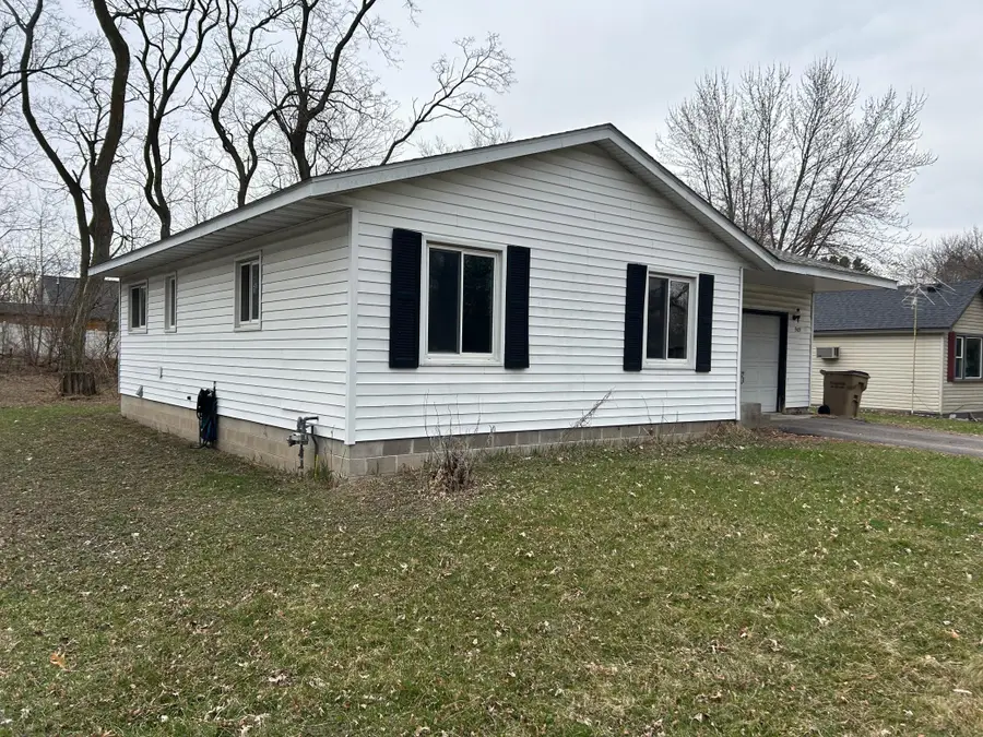 909 7th Avenue N, Princeton, MN 55371 - #2