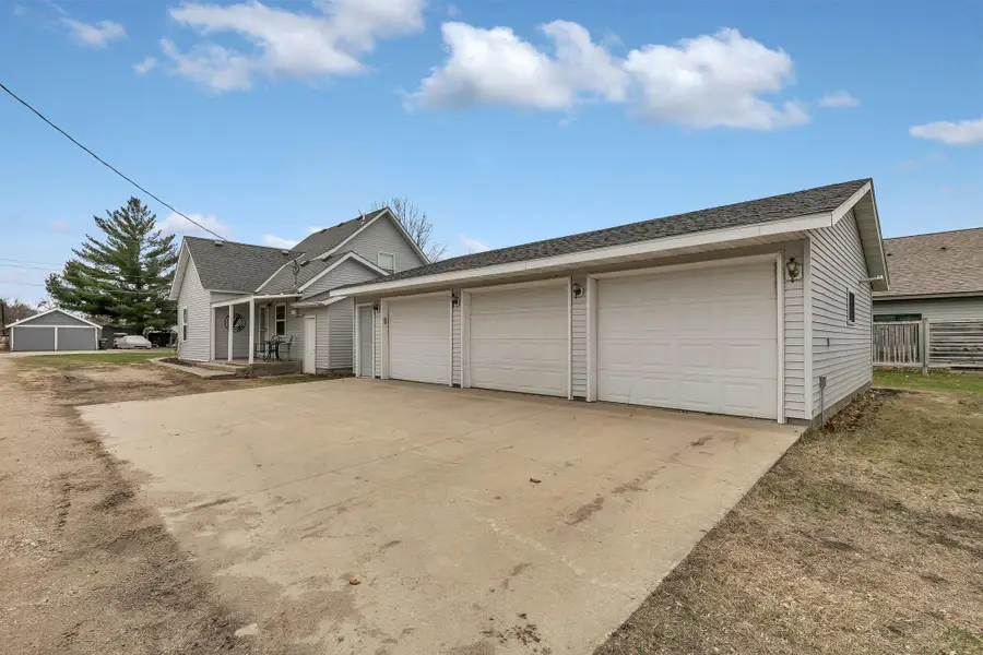 209 E James Street, Paynesville, MN 56362 - #2