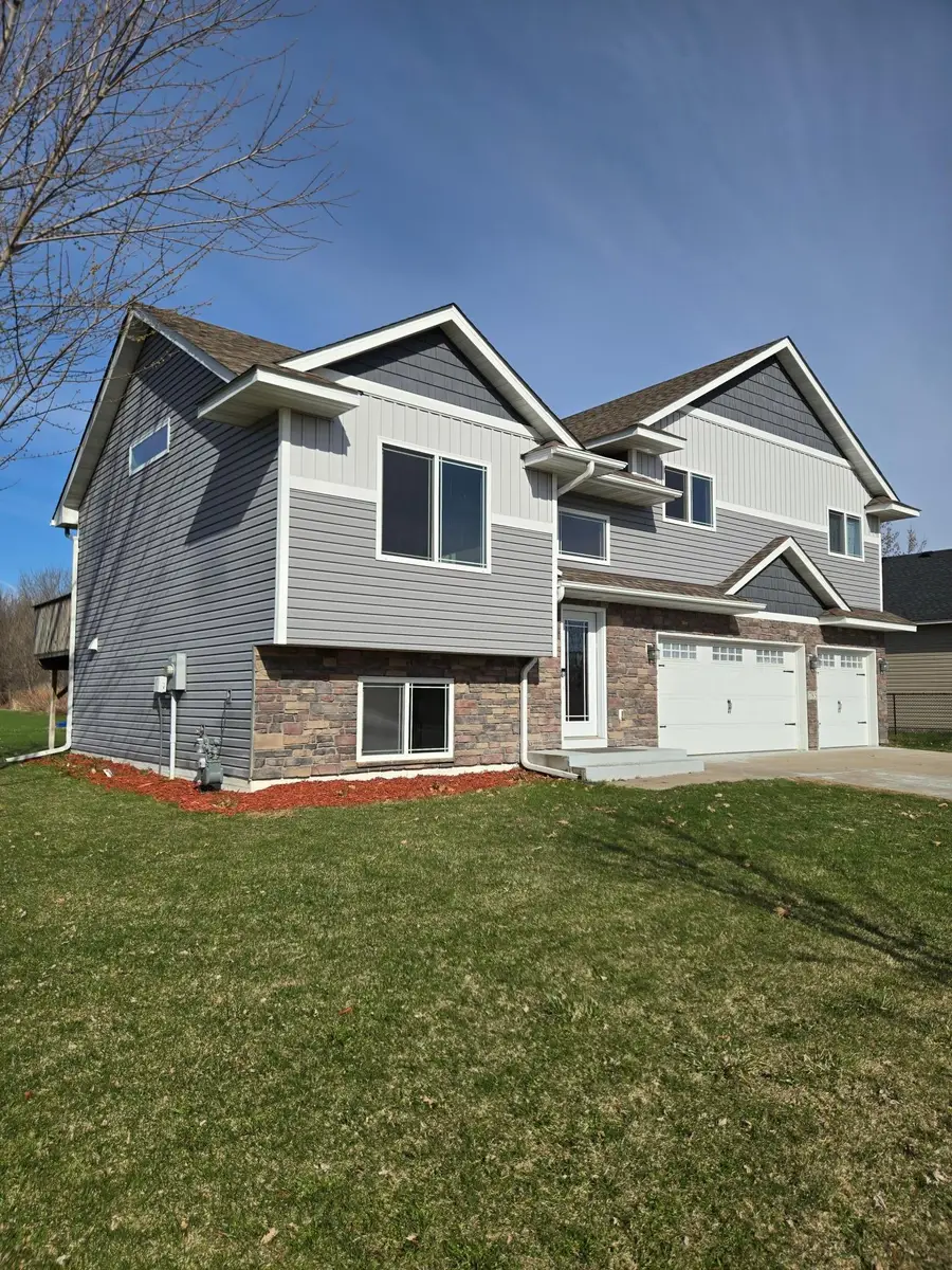 785 S Newberry Avenue, Rush City, MN 55069 - #2