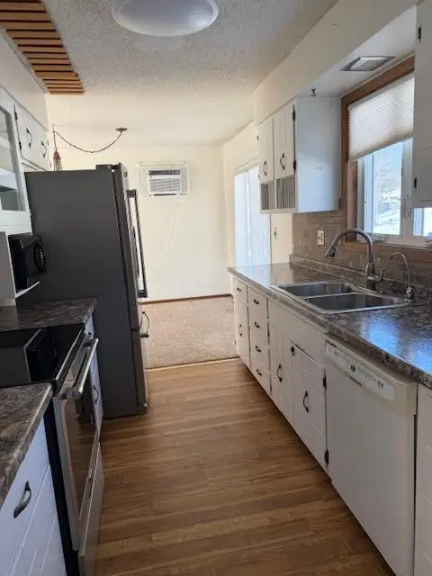 202 W Main Street, Battle Lake, MN 56515 - #2