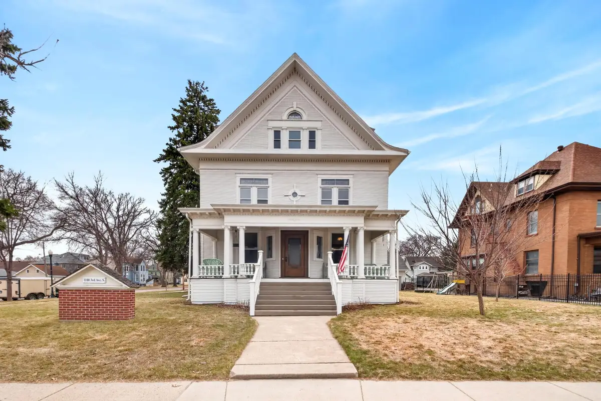 1100 3rd Avenue S, Fargo, ND 58103 - #1