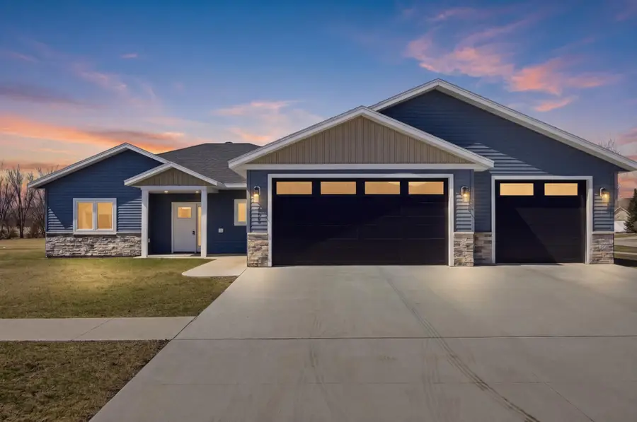 211 16th Street N, Breckenridge, MN 56520 - #2