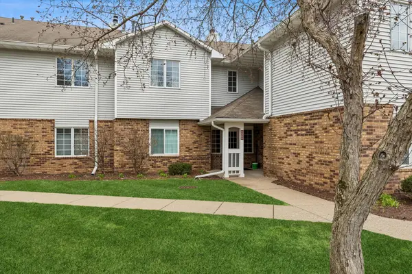 3557 Blue Jay Way #202, Eagan, MN 55123