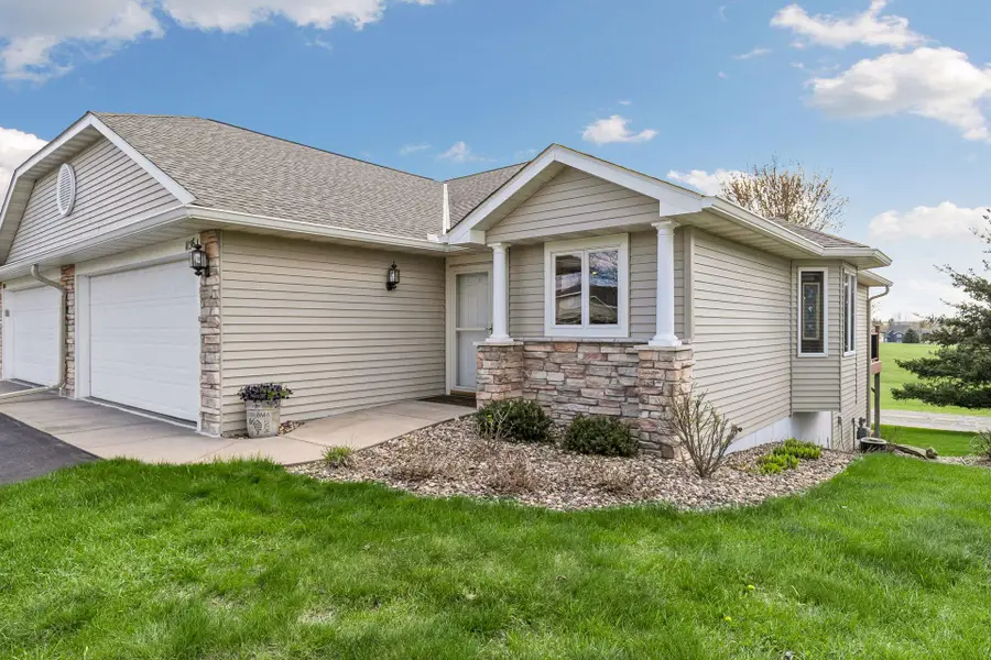 1136 Highpoint Court #33A, New Richmond, WI 54017 - #2