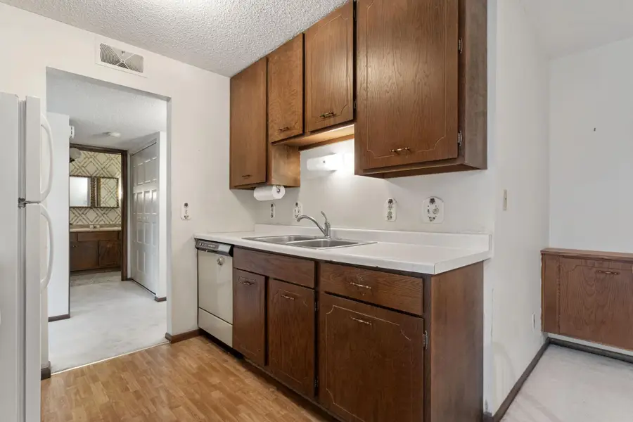 260 Westview Drive #216, West Saint Paul, MN 55118 - #2