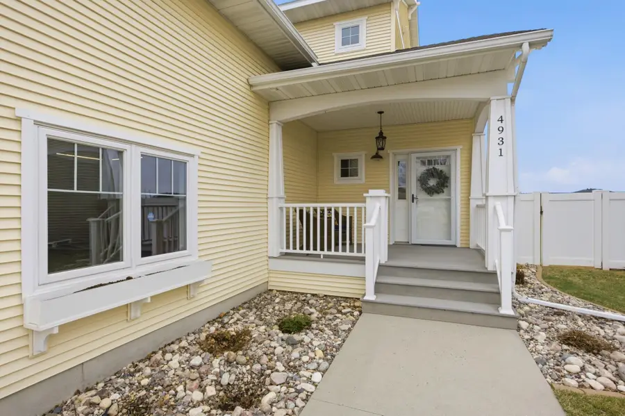 4931 38th Avenue S, Fargo, ND 58104 - #3