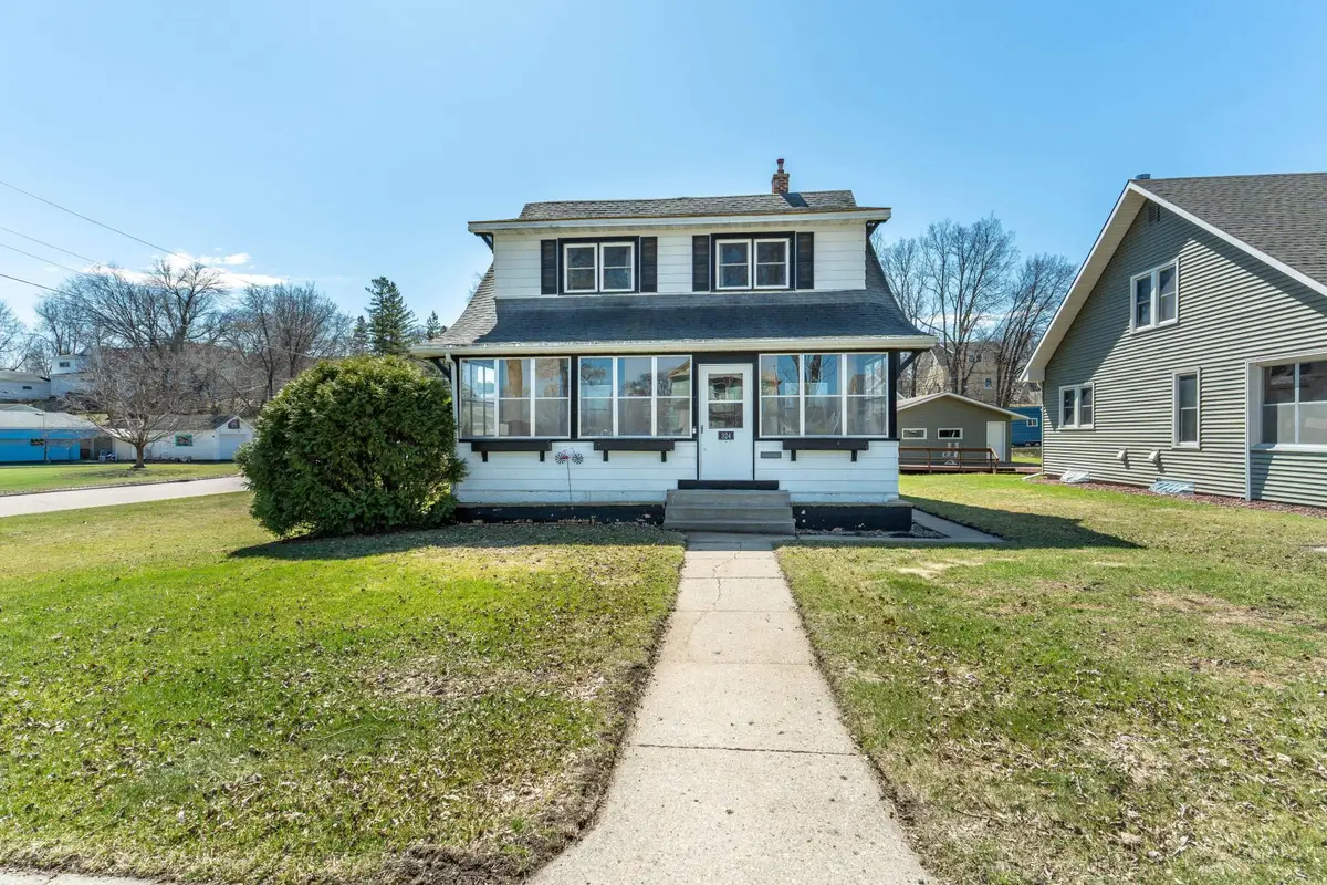 324 E Vasa Avenue, Fergus Falls, MN 56537 - #1