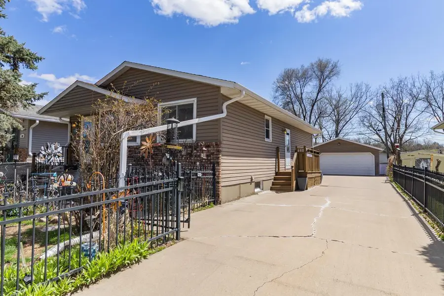 414 Nevada Avenue E, Saint Paul, MN 55130 - #2