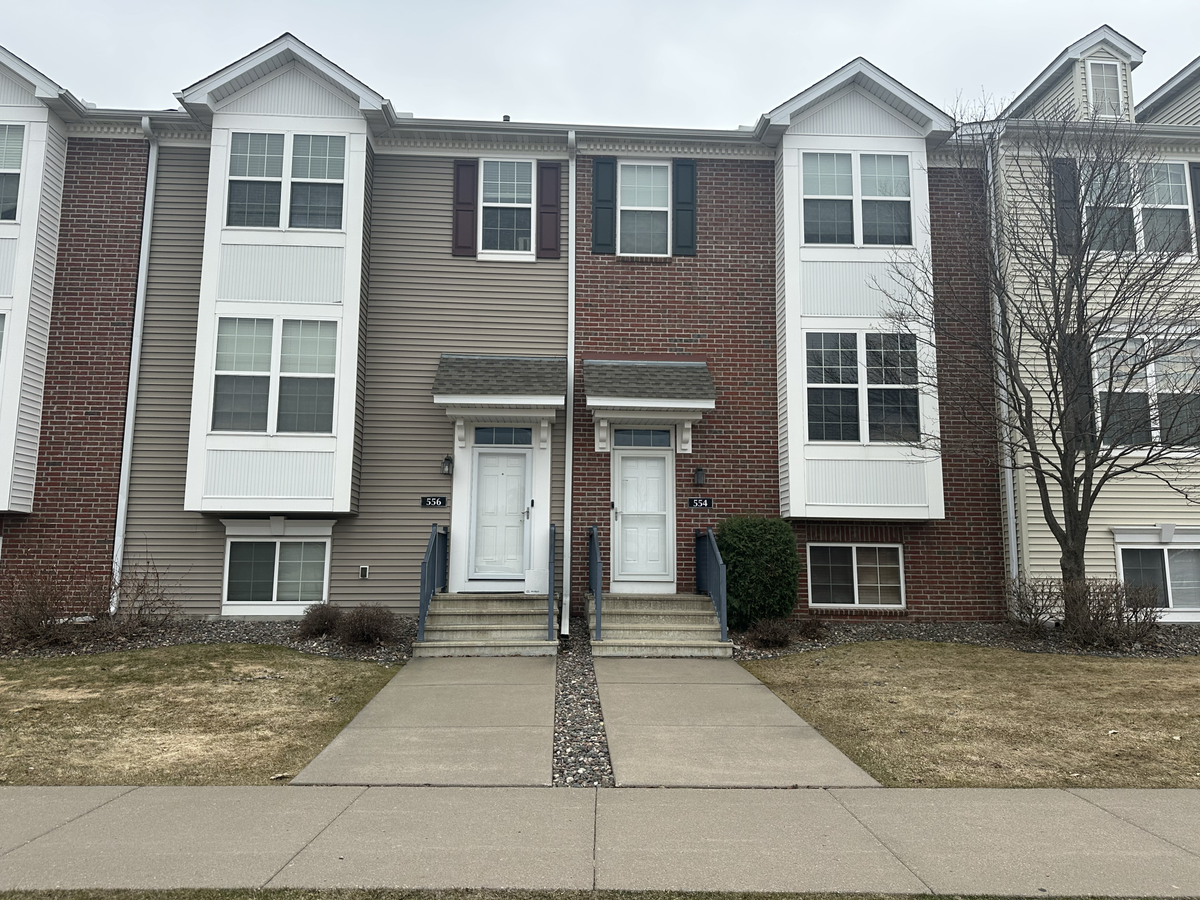 554 Huset Parkway Ne, Columbia Heights, MN 55421 - #1