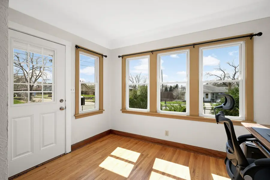 202 Park Street W, South Saint Paul, MN 55075 - #3