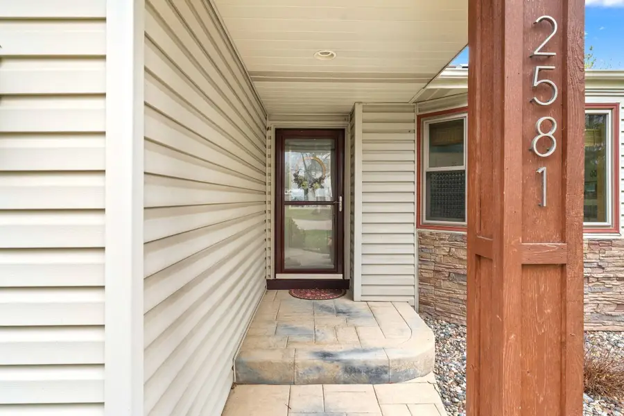 2581 Henslow Avenue N, Oakdale, MN 55128 - #3