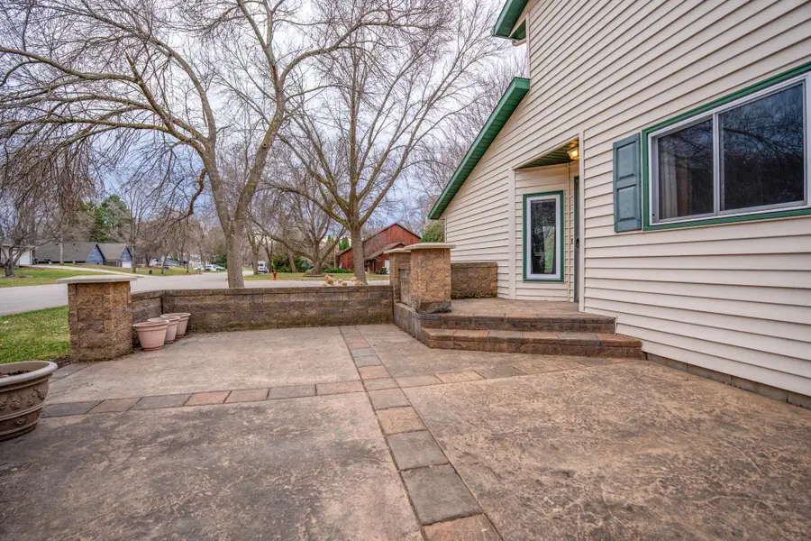 600 33rd Street Nw, Willmar, MN 56201 - #3