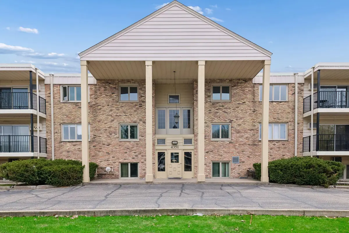 4351 Parklawn Avenue #205E, Edina, MN 55435 - #1