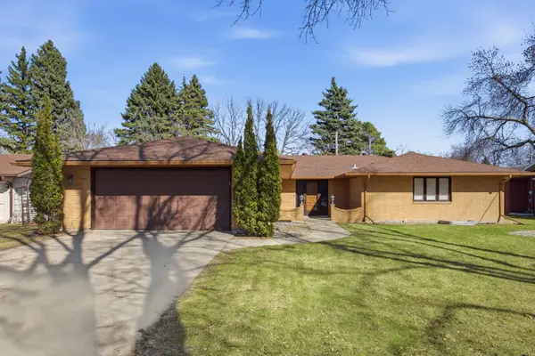 1301 Elm Street N, Fargo, ND 58102