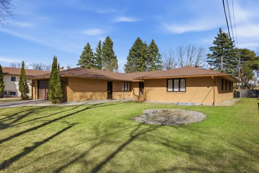 1301 Elm Street N, Fargo, ND 58102 - #2