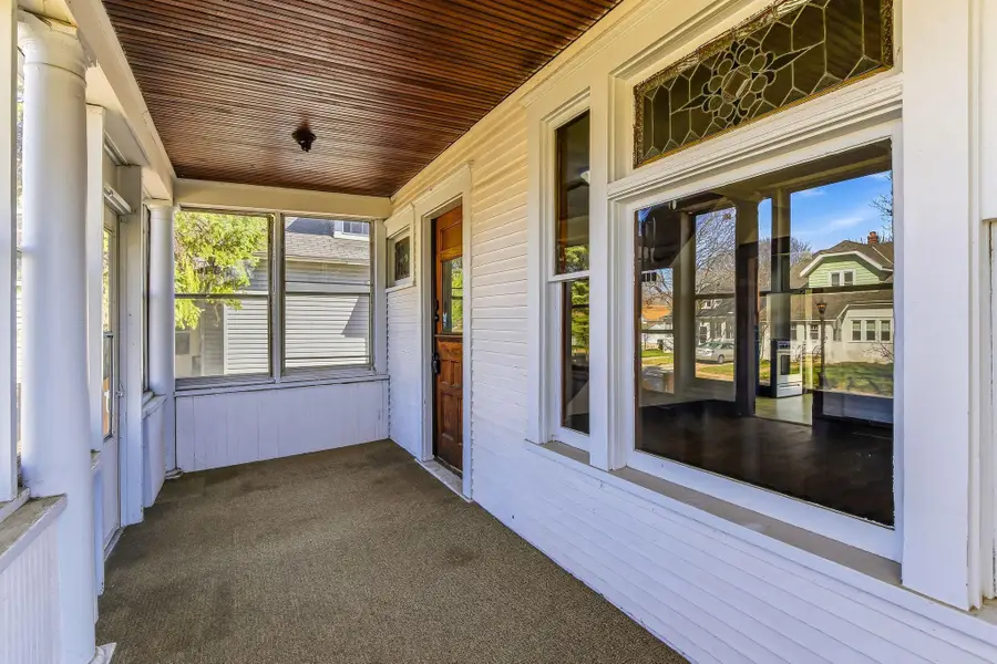 990 Como Place, Saint Paul, MN 55103 - #3