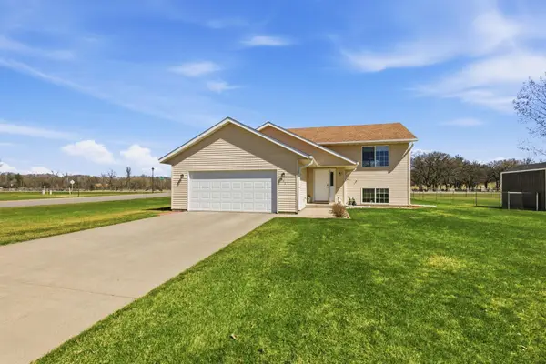 401 Morning View Court, Sauk Centre, MN 56378