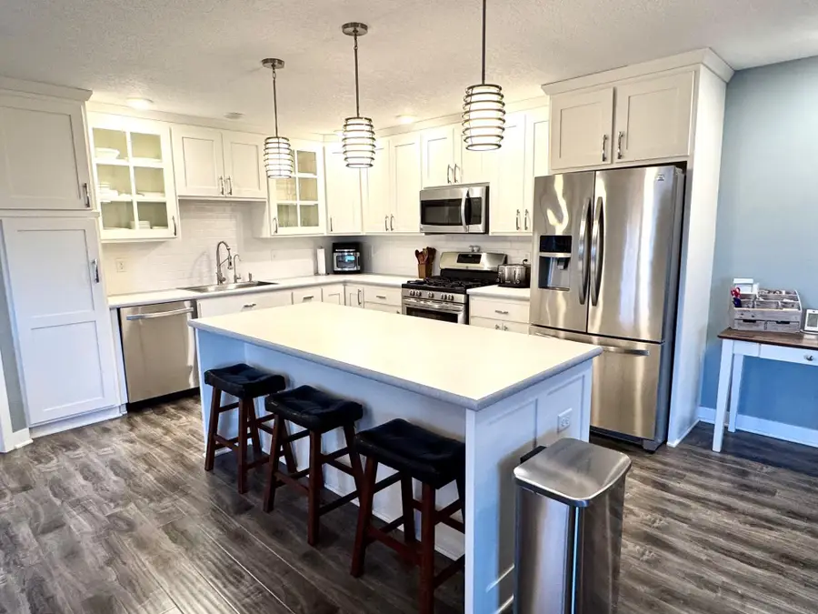 204 11th Street Sw, Roseau, MN 56751 - #2