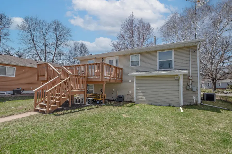 822 10th Avenue Se, Saint Cloud, MN 56304 - #3