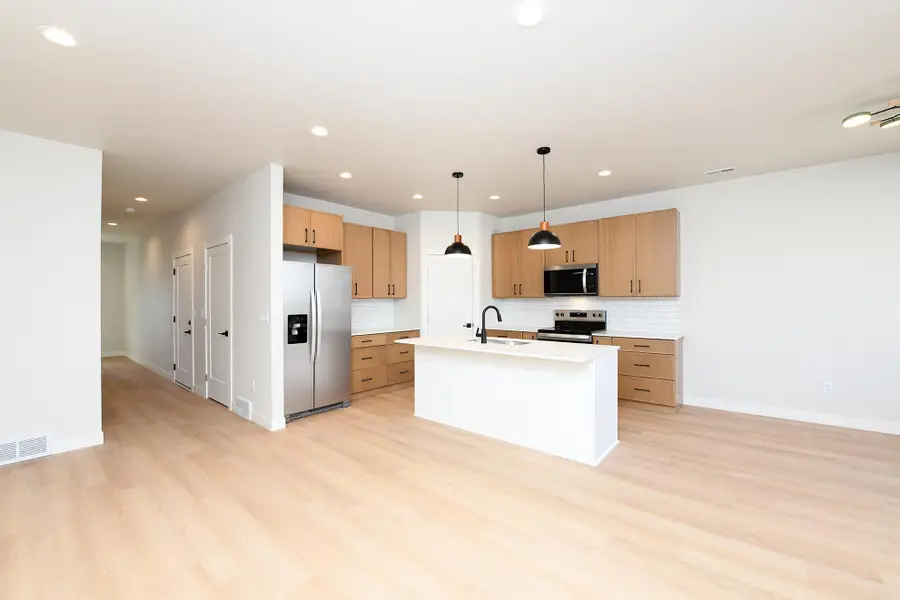 806 7th Street N, Fargo, ND 58102 - #3