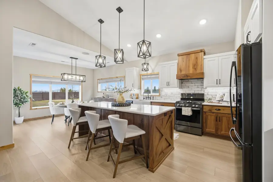 7903 Northern Lights Avenue, Horace, ND 58047 - #3