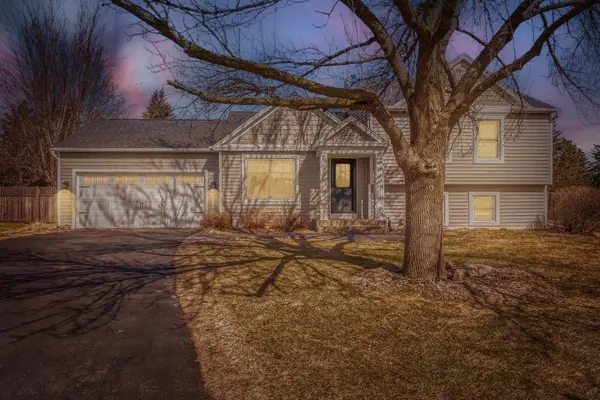 3183 Copper Oaks Place, Woodbury, MN 55125
