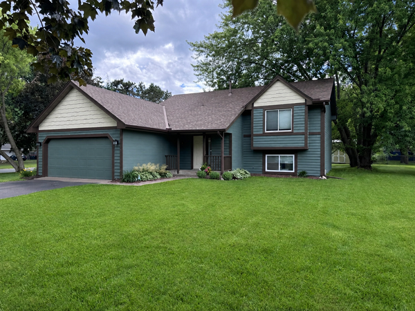 10810 Packard Street Ne, Circle Pines, MN 55014