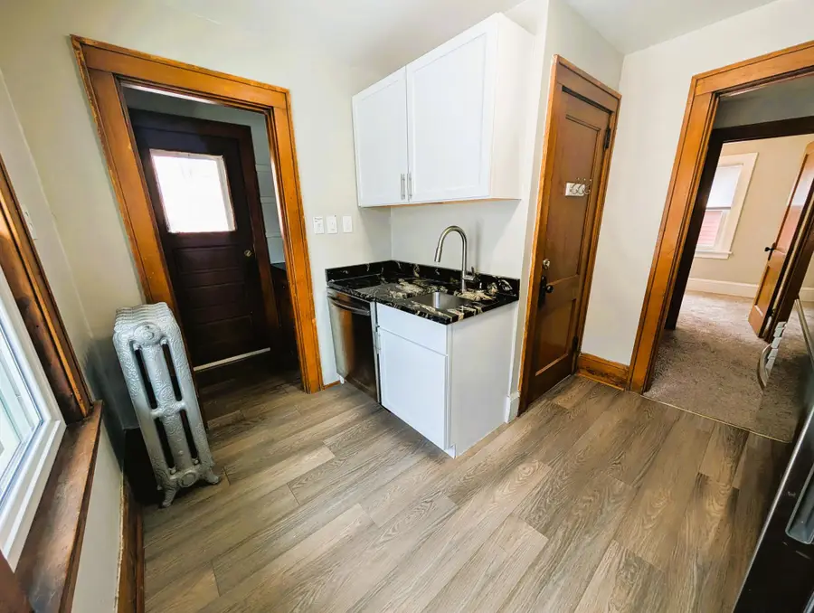 709 Hague Avenue, Saint Paul, MN 55104 - #3