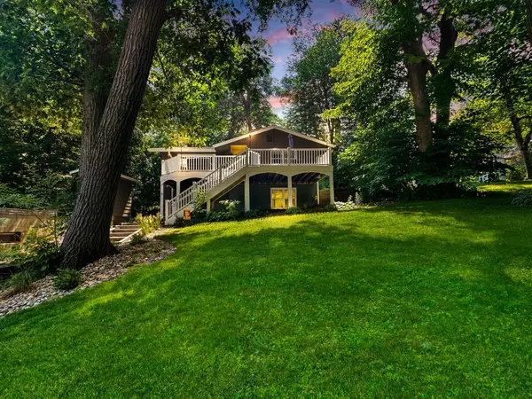 6710 Hopi Road, Chanhassen, MN 55317