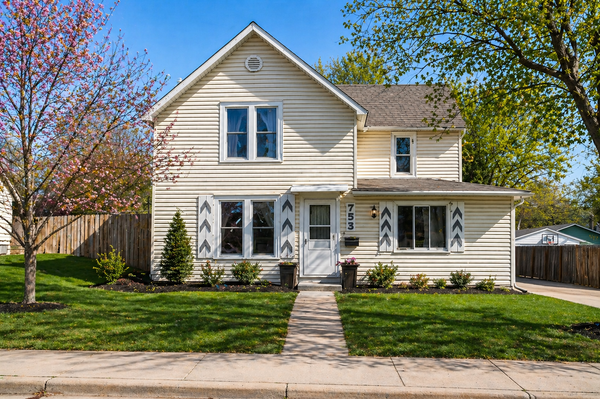 753 E Main Street, Anoka, MN 55303