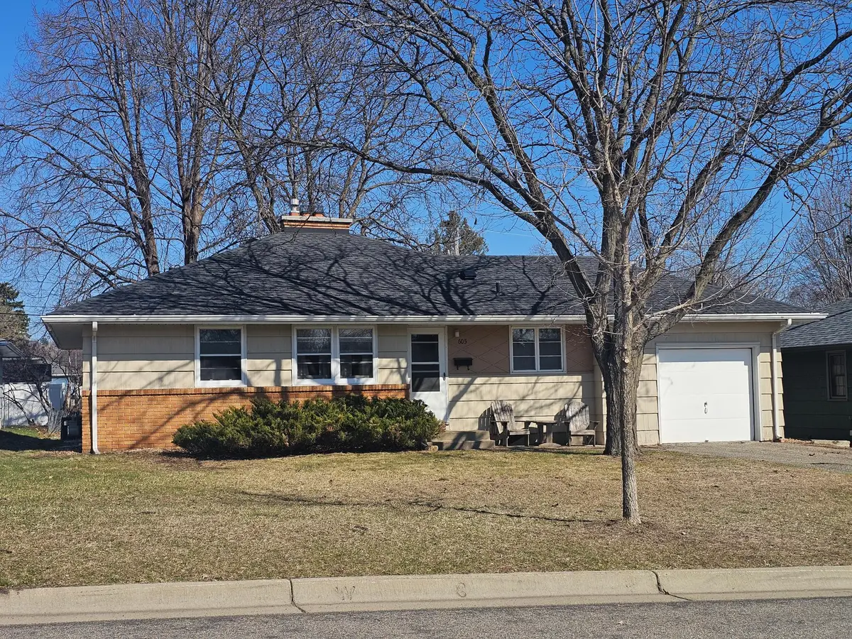 605 Park Valley Drive W, Hopkins, MN 55343 - #1