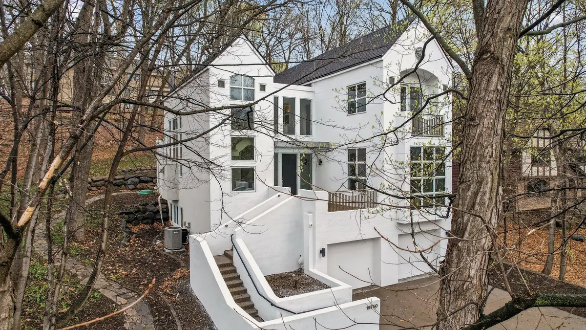 19750 Waterford Place, Excelsior, MN 55331 - #1