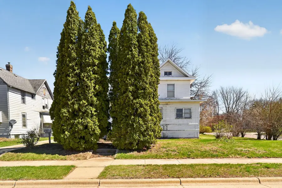 409 S Park Street, Fairmont, MN 56031 - #2