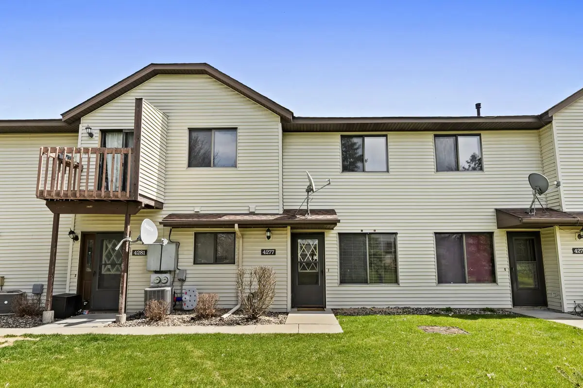 4277 Parkview Court, Vadnais Heights, MN 55127 - #1
