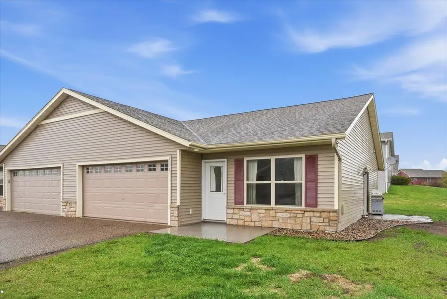 1262 Norway Pine Circle, New Richmond, WI 54017 - #2
