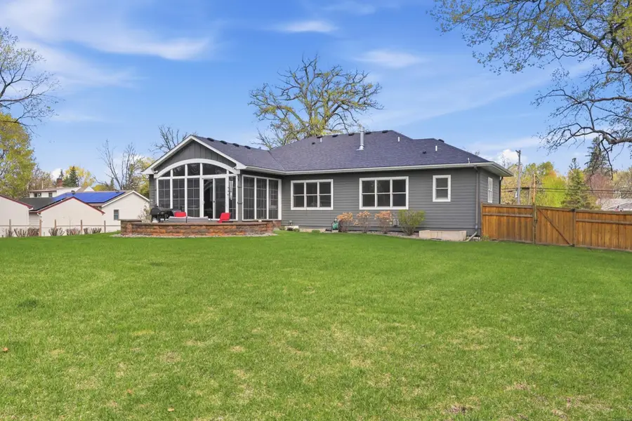 5735 Main Street W, Maple Plain, MN 55359 - #3