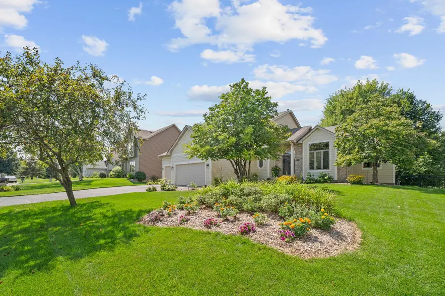 11239 Apennine Way, Inver Grove Heights, MN 55077 - #2