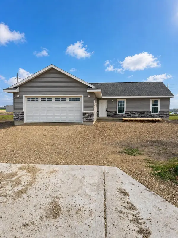 1348 4th Street Nw, Byron, MN 55920