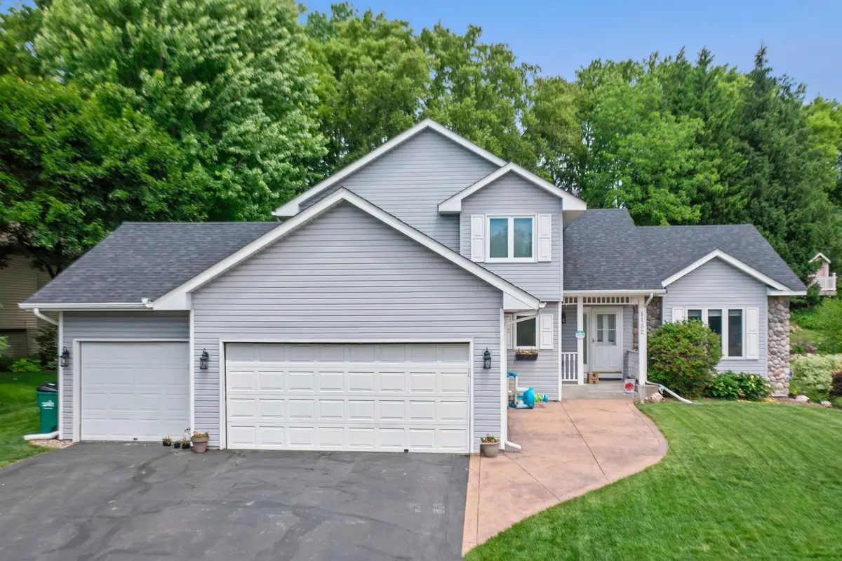 1132 Falls Circle, Chaska, MN 55318 - #1