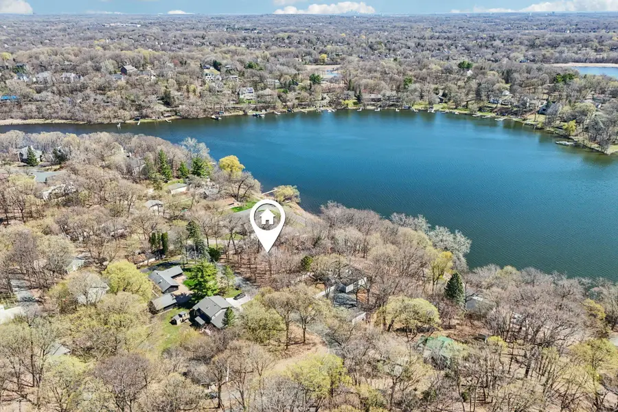 6679 Mohawk Drive, Chanhassen, MN 55317 - #2