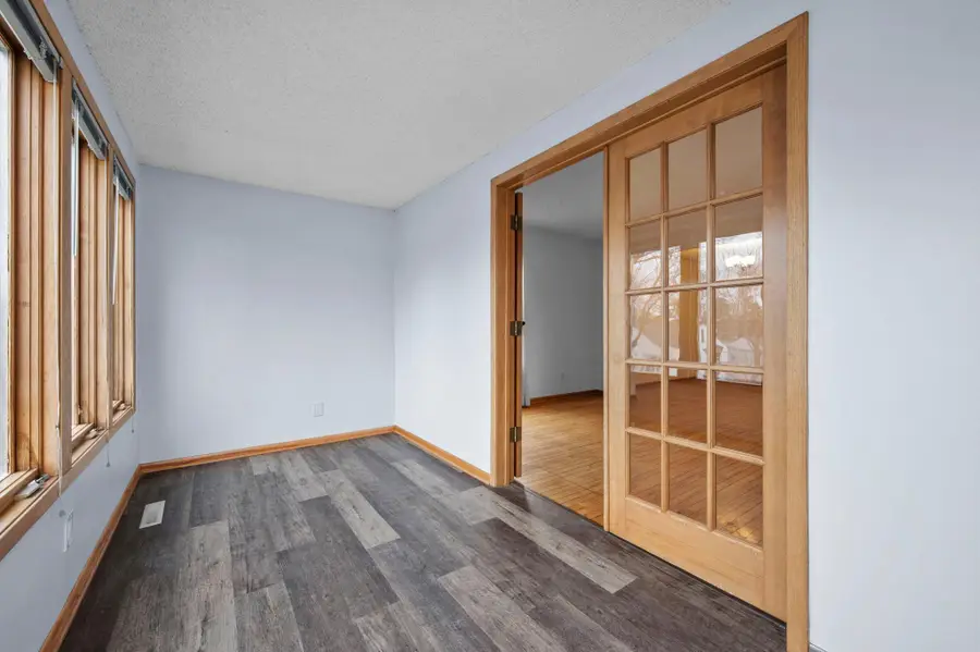 1088 Arundel Street, Saint Paul, MN 55117 - #3