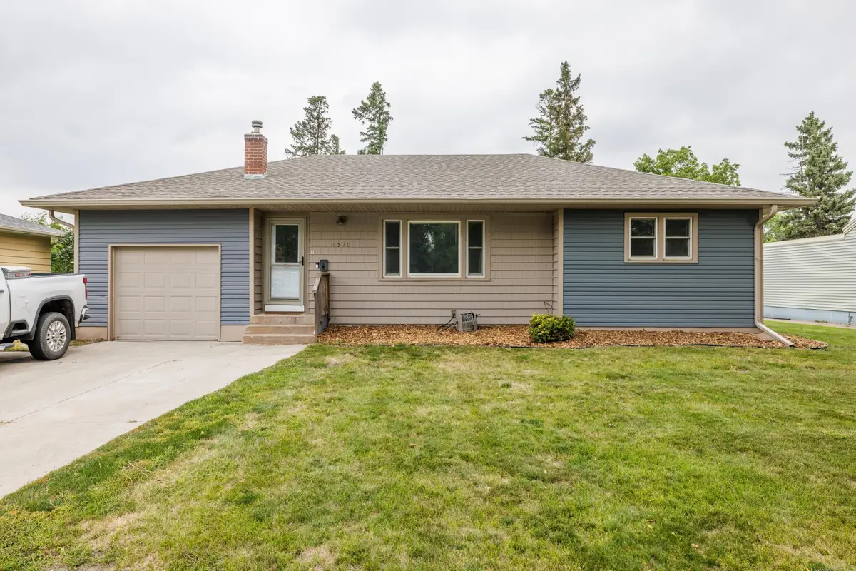 1510 6th Avenue S, Moorhead, MN 56560 - #1
