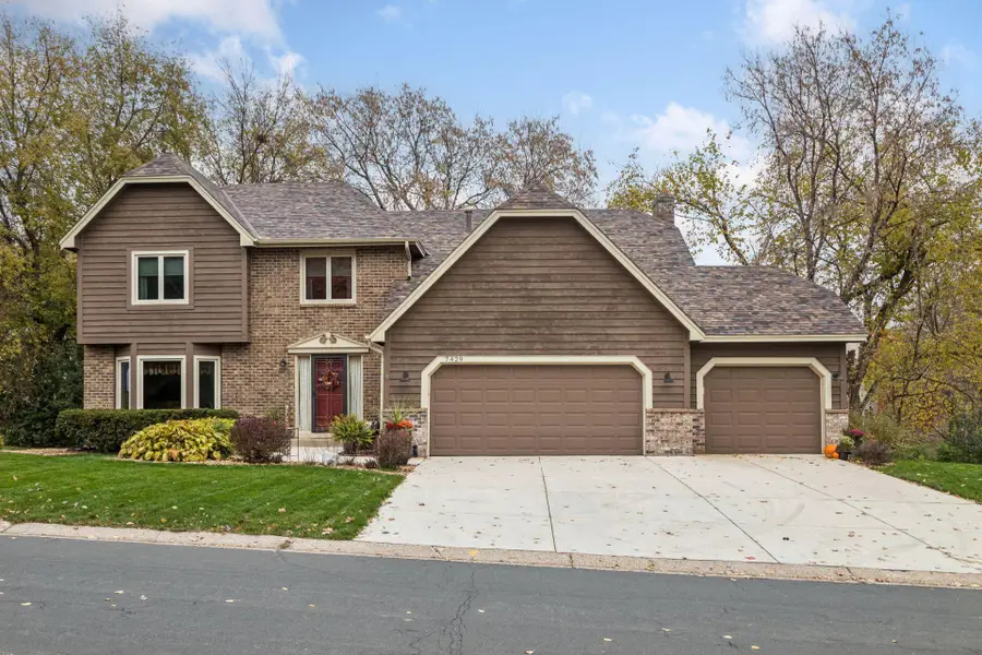 7429 Upper 136th Street W, Apple Valley, MN 55124 - #3